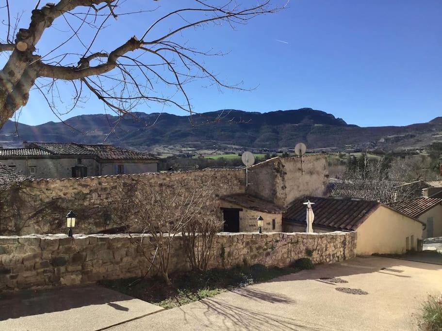 Gite Confortable Village Medieval Sainte-Jalle Baronnies Provencales Extérieur photo